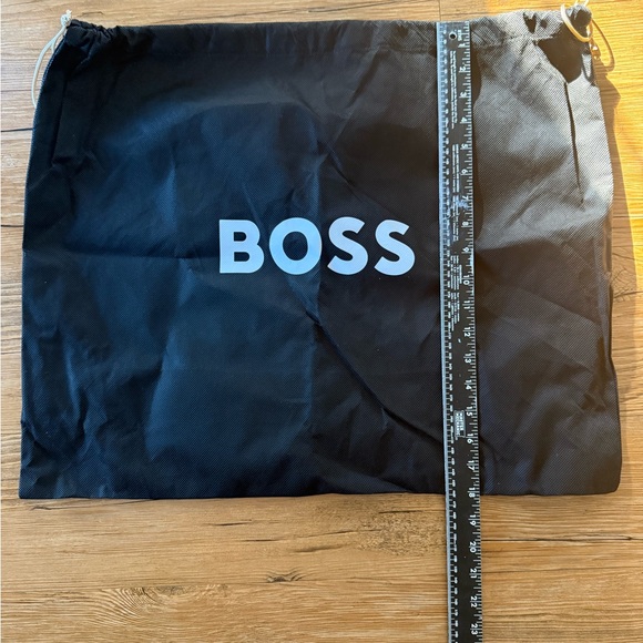 BOSS Drawstring Dust Bag – Black (22” x 17”) - Picture 2 of 3